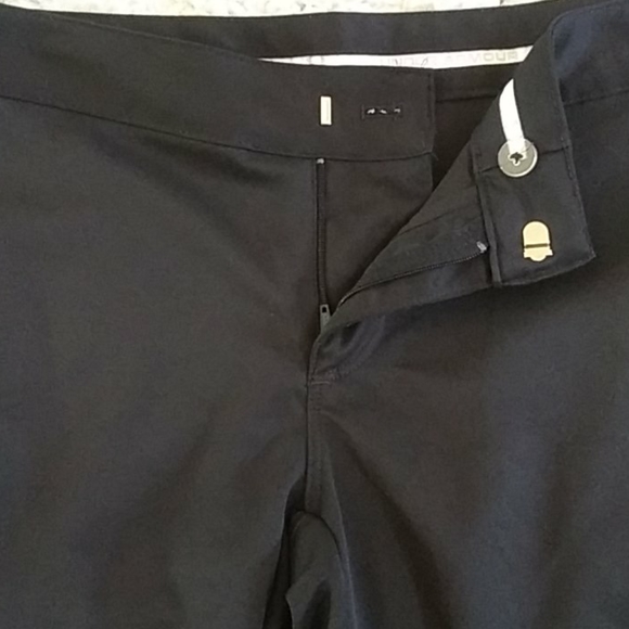 Under Armour Shorts - Picture 4 of 6